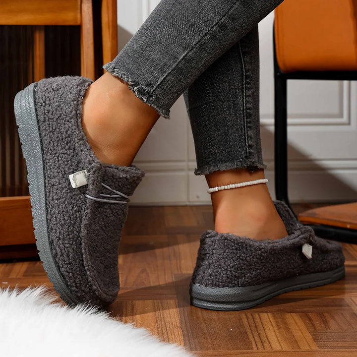 Claire – Warm Teddy Slippers