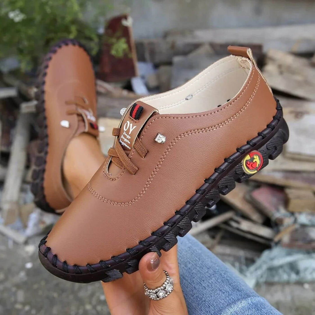 Daisy – Orthopaedic Sneakers for Everyday Comfort